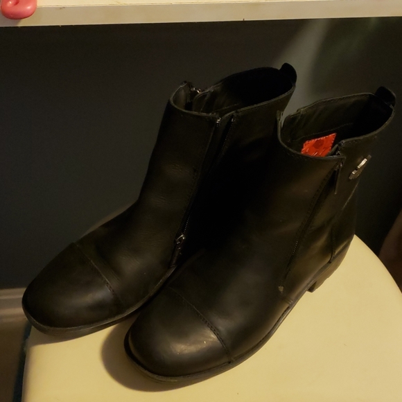 Authentic Harley Davidson Boots - Picture 2 of 3